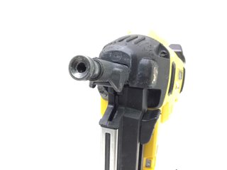 E1208586-0 CLAVADORA ELECTRICA DEWALT DCN890