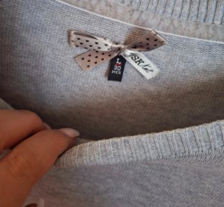 Maglione grigio girocollo