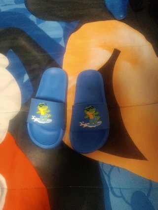 Chanclas niño Talla 32 sin usar