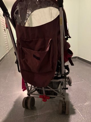 Carrito Maclaren rosa y marrón