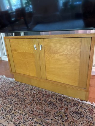 Aparador bajo madera 2 puertas
