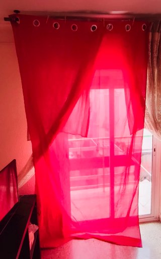 Cortina color rojo 142 x 256 cm