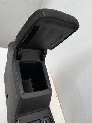 Volkswagen 1146852 5g1863243p consola central golf