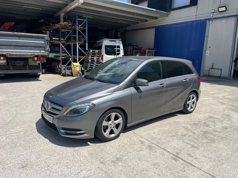 Mercedes B180 114mil km - foto 1