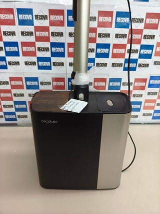 Aspiradora escoba Cecotec Conga Rockstar 5500 Hurricane Station Flex 220AW