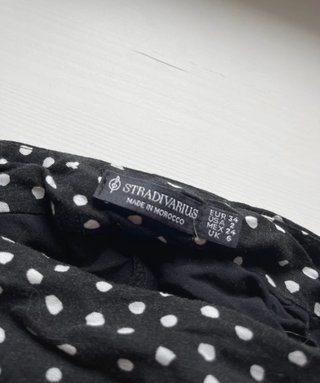 Minifalda pantalón lunares Stradivarius