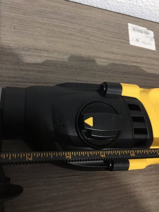 Taladro percutor Original Dewalt DCH133