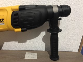 Taladro percutor Original Dewalt DCH133