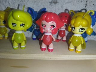 Lotto 8 personaggi circa 7 cm z3