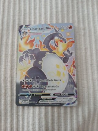 Carta Pokémon Charizard VMAX Shiny