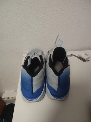 Zapatillas Baloncesto Nike GT Jump Academy