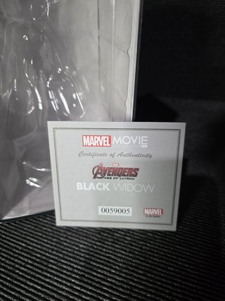 Miniatura Viúva Negra Marvel