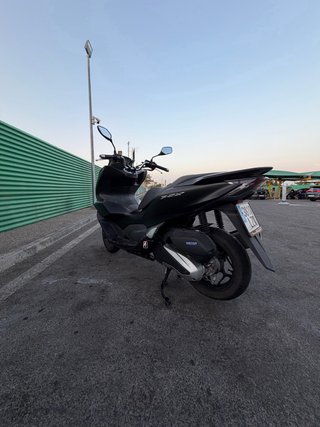 Honda PCX Negra