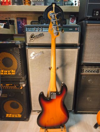 Fender Jazz Bass AVRI '62 2000 Mejorado