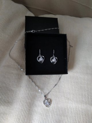 Conjunto Plata 925: Pendientes y Gargantilla