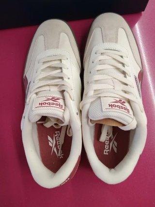 Reebok Blancas  y burdeos Mujer Talla 40 nuevas