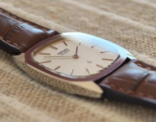 Seiko Dolce Tank 6020 5250 Silver Hard Alloy 1980