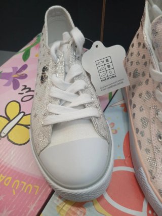 Lote 2 pares Zapatillas Niña Lulu