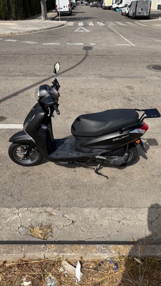 Yamaha Delight 125 Scooter pcx nmax