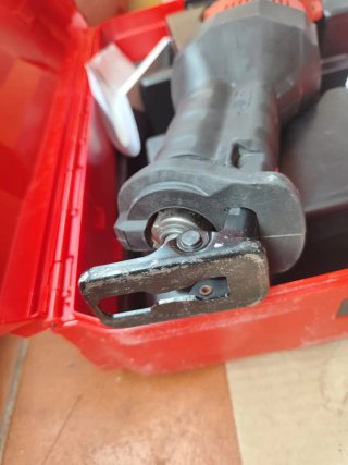 Sierra Sable Hilti SR 30 + 50 hojas