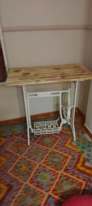 Mesa de máquina de coser Sigma