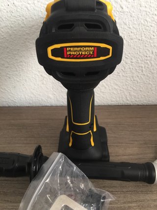 Taladro Original DeWalt DCD1007