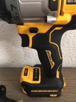 Taladro Original DeWalt DCD1007