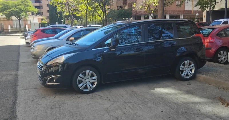 Peugeot 5008 2015 - foto 1
