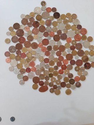 180 Monedas del Mundo Colección Variada