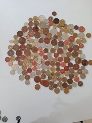 180 Monedas del Mundo Colección Variada