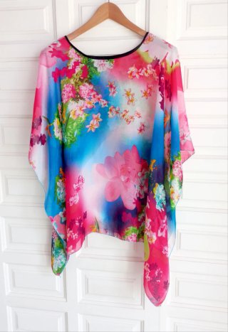 Pareo floral multicolor talla única