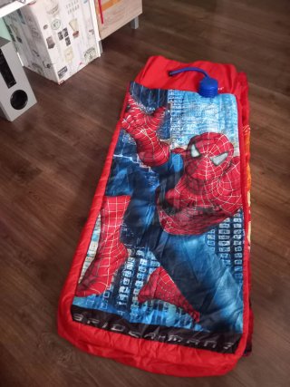 Saco de dormir Spiderman inflable