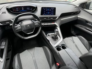 Peugeot 3008 2018 SOLO 83.000KM NACIONAL