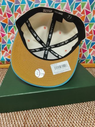 Gorra New Era 59FIFTY Dragón Talla 7.1/2