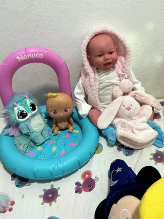 Lote Bebé Reborn y Juguetes