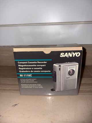 2 Grabadoras de Casete Sanyo Compactas