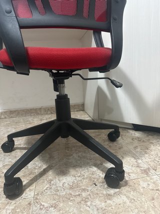 Silla de escritorio ergonómica roja