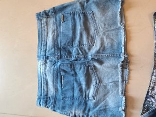Lote 3 prendas: Falda y 2 Shorts Vaqueros
