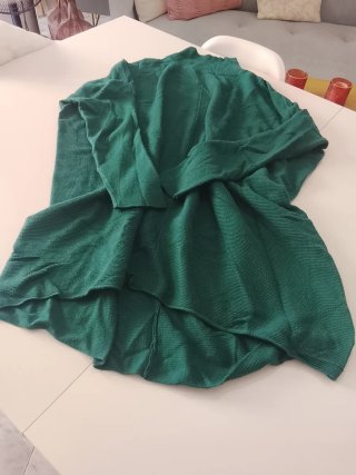 Blusa Marquise Negra con Cinturón