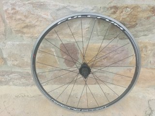 Rueda trasera ciclismo carretera Fulcrum