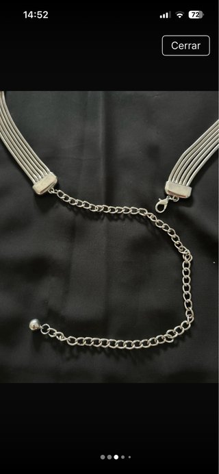 Collar largo con abalorios dorados y Cinturón