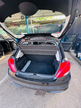 Peugeot 207 2011