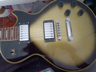 Guitarra Les Paul Custom Silverburst