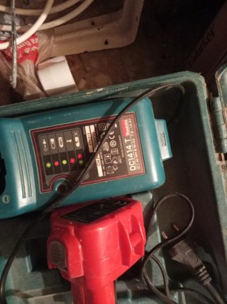 Cargador y Batería Trompo