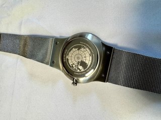 Reloj Bering Acero Inoxidable Azul como Nuevo.