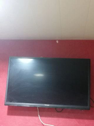 Televisor Bogo Negro con cable antena y HDMI