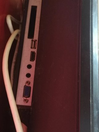 Televisor Bogo Negro con cable antena y HDMI