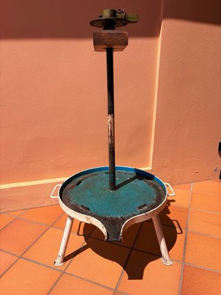 Prensa de vino de madera