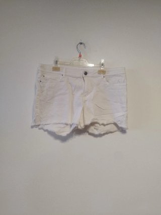 Pantalón corto blanco talla 42