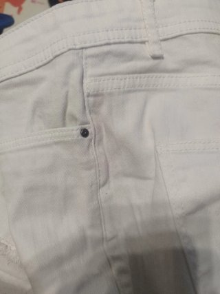 Pantalón corto blanco talla 42